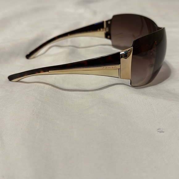 Prada sunglasses - Picture 2 of 4